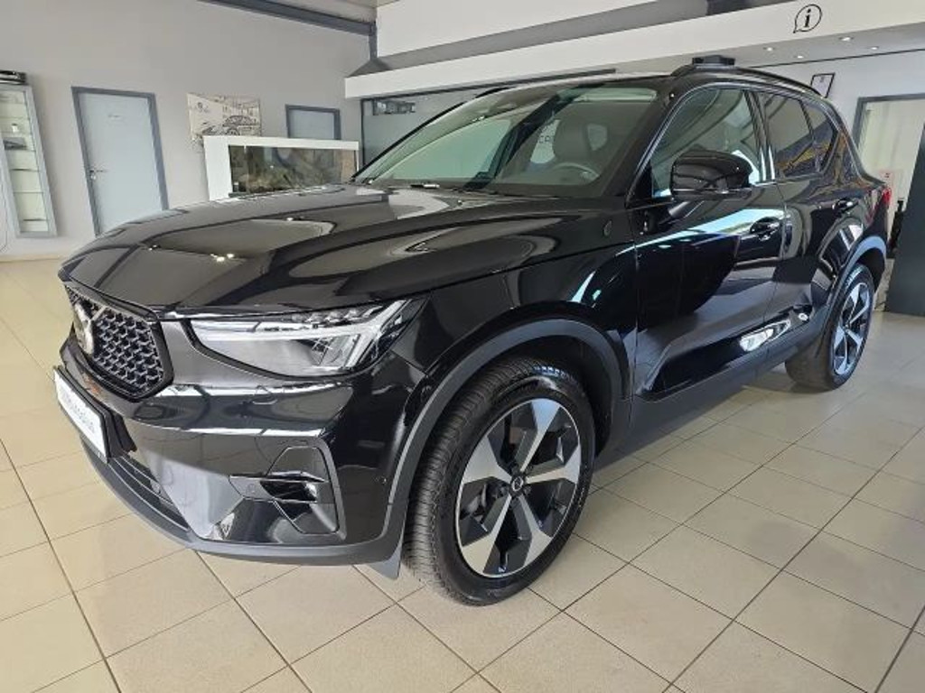 Volvo XC40 Plus Dark