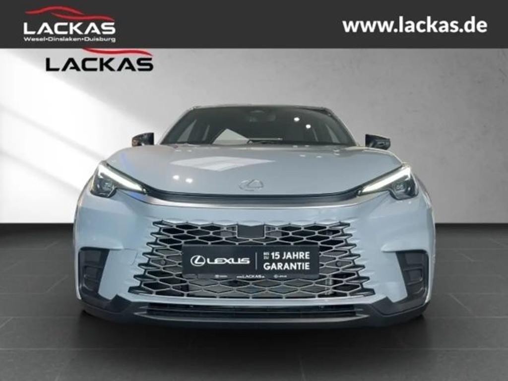 Lexus LBX