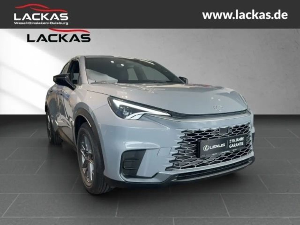 Lexus LBX