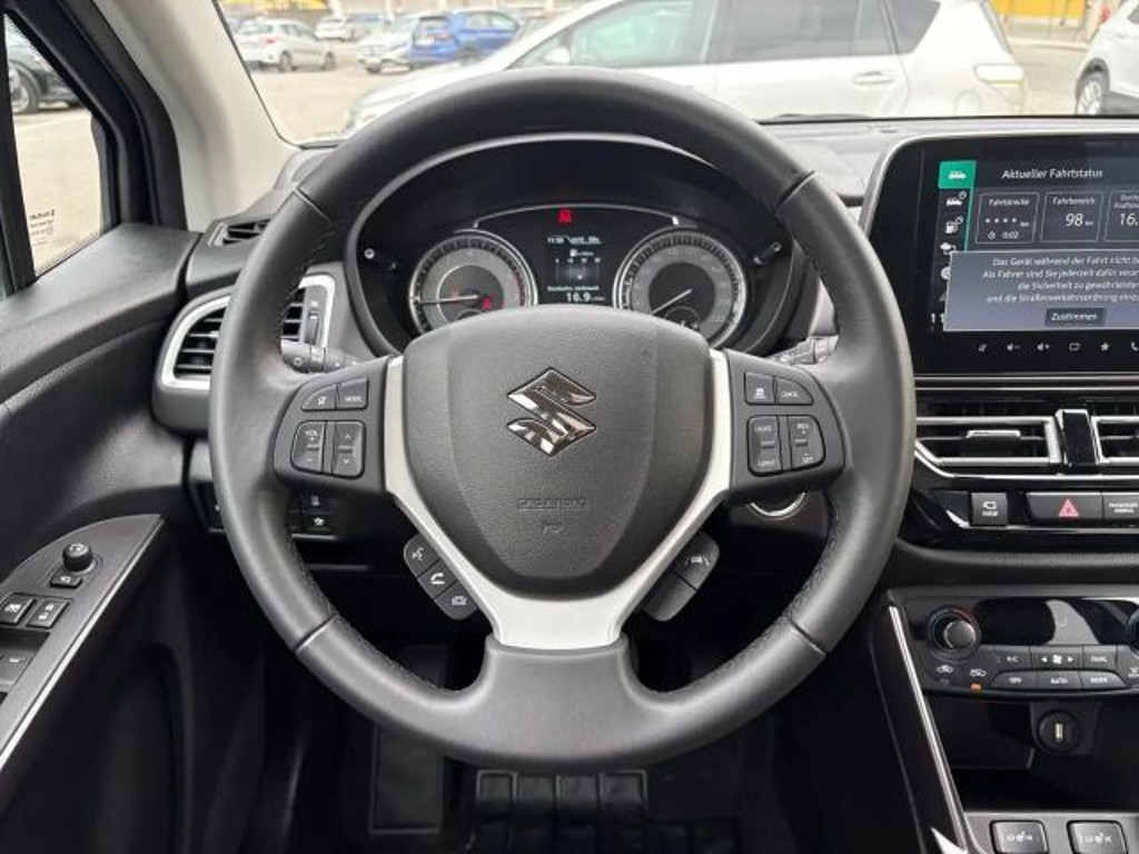 Suzuki S-Cross