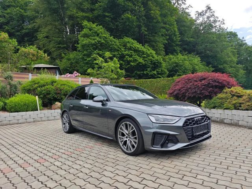 Audi A4 Avant S-Line 30 TDI