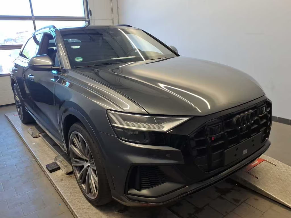 Audi SQ8