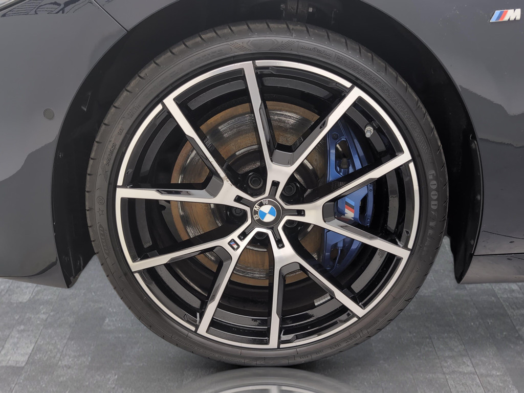 BMW M850