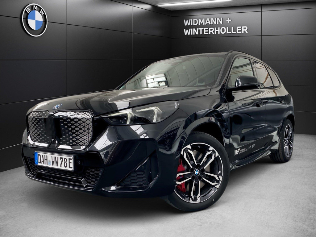 BMW iX1 xDrive30