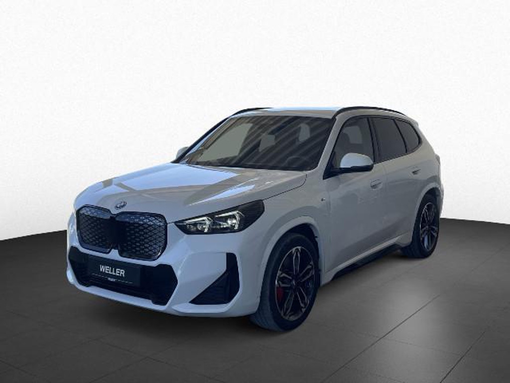 BMW iX1 xDrive30