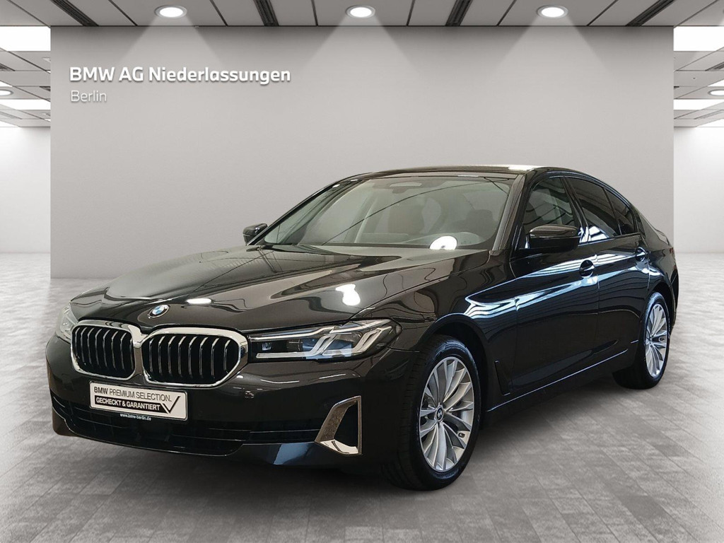 BMW 5 Serie 540 xDrive Sedan 540i