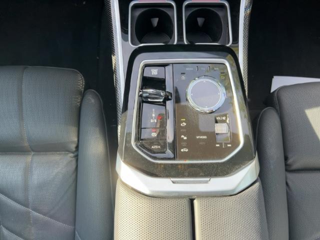 BMW M760