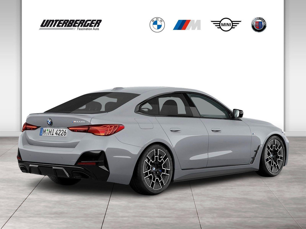 BMW M440