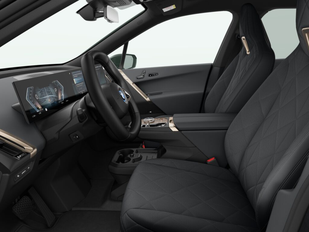 BMW iX