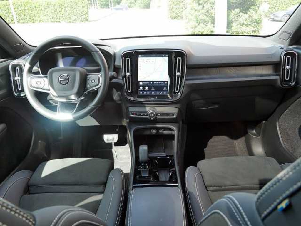 Volvo C40