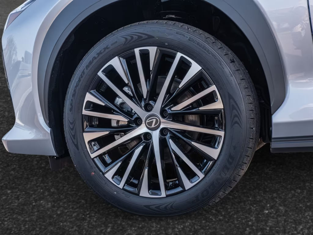 Lexus RZ