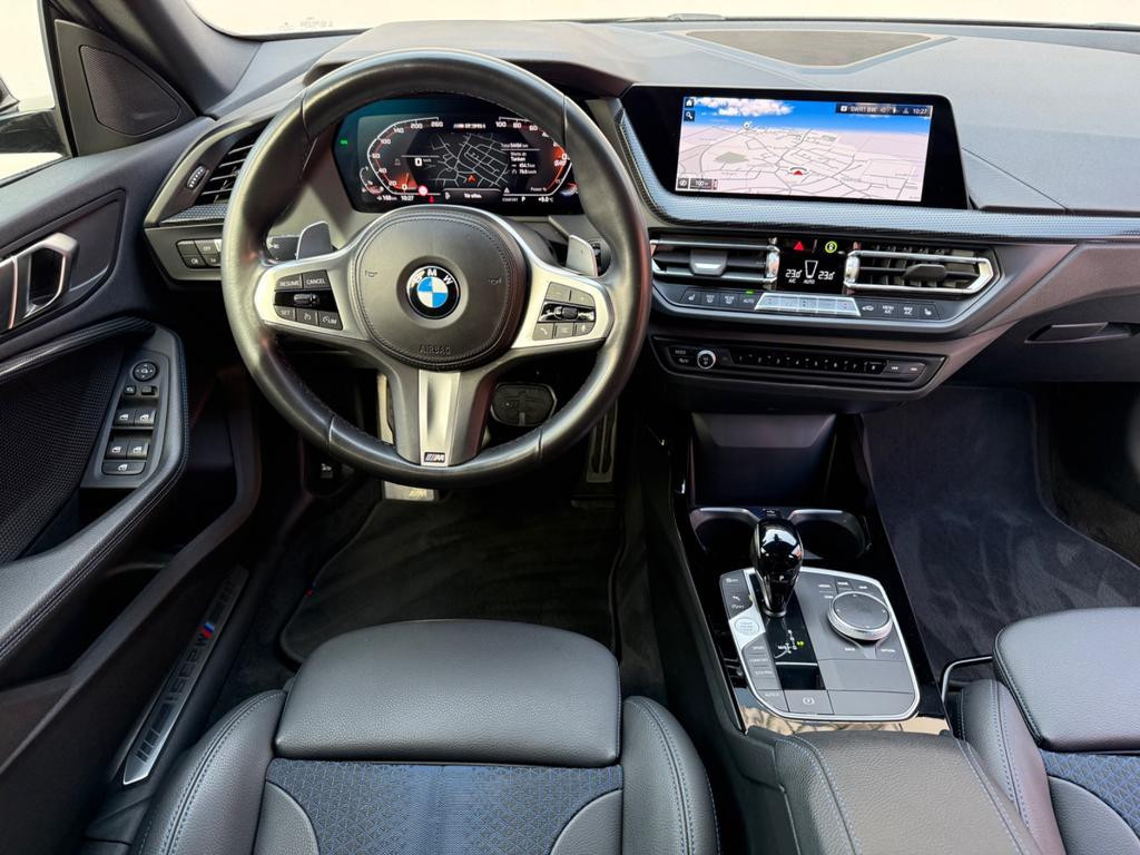 BMW M235