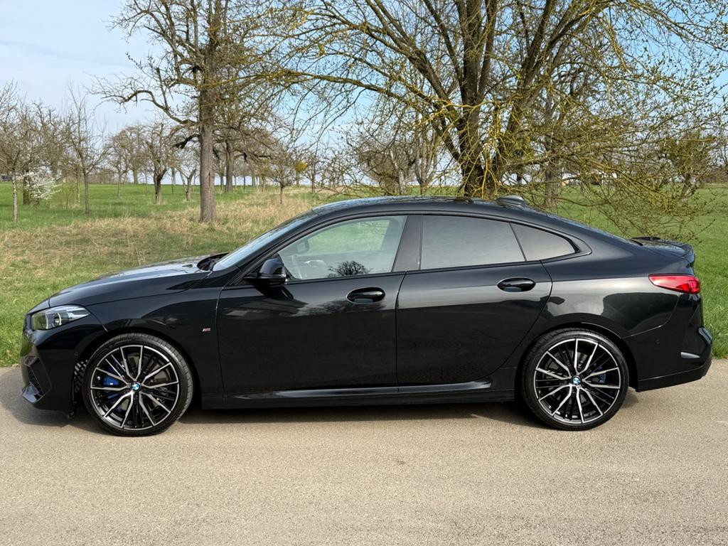 BMW M235