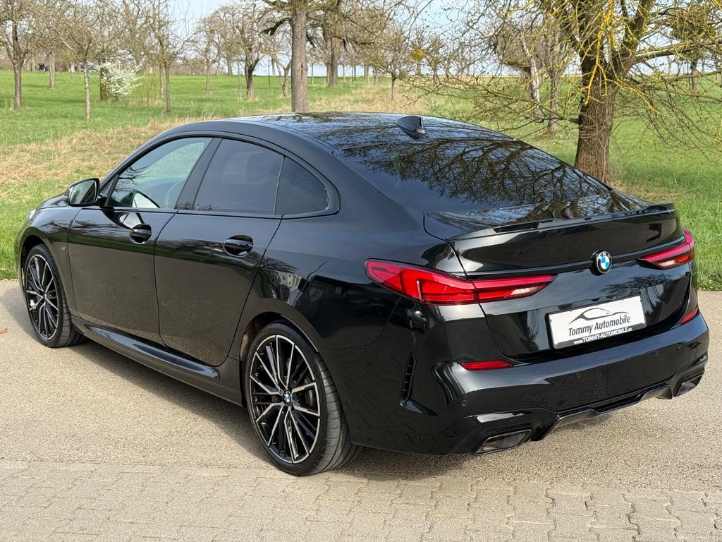 BMW M235