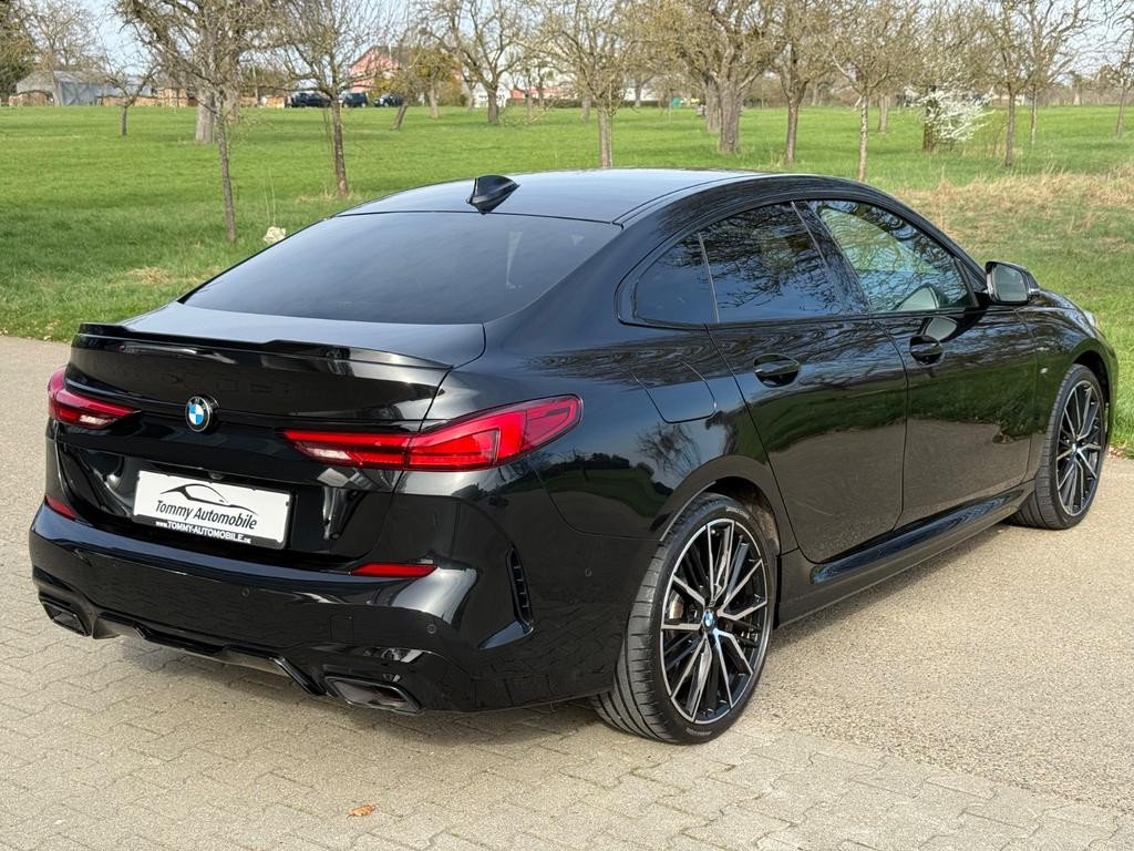 BMW M235