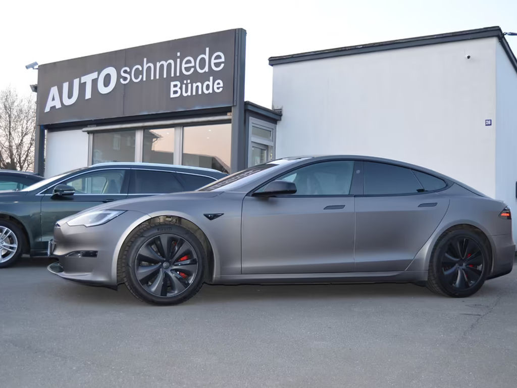Tesla Model S Plaid