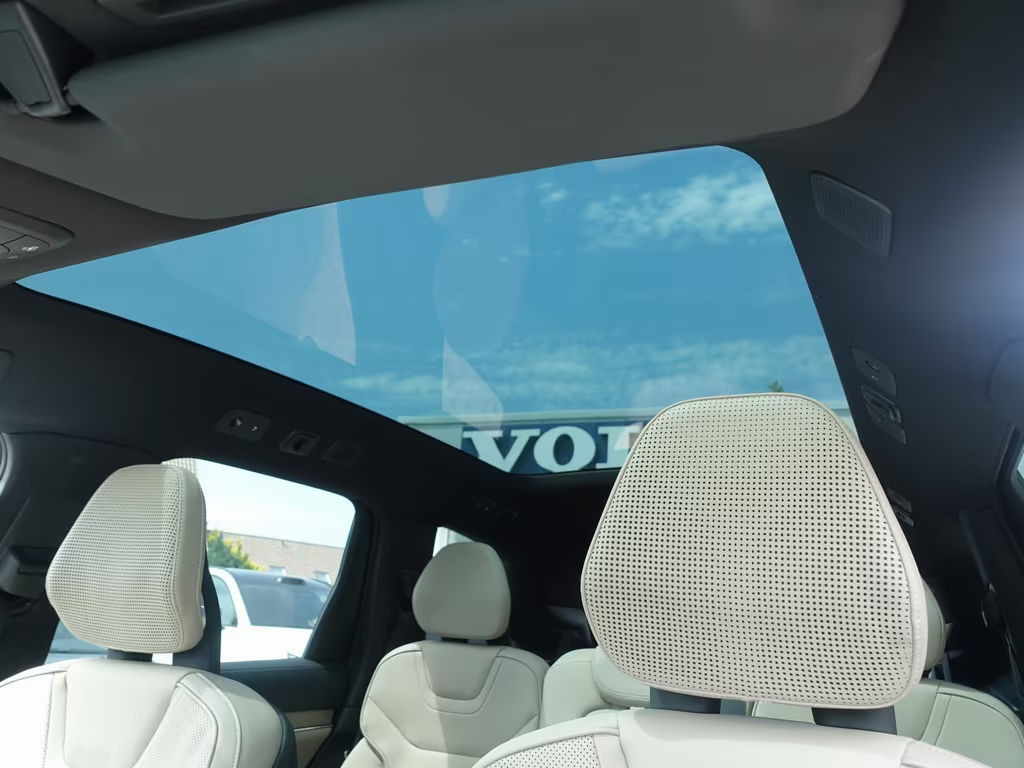 Volvo EX90