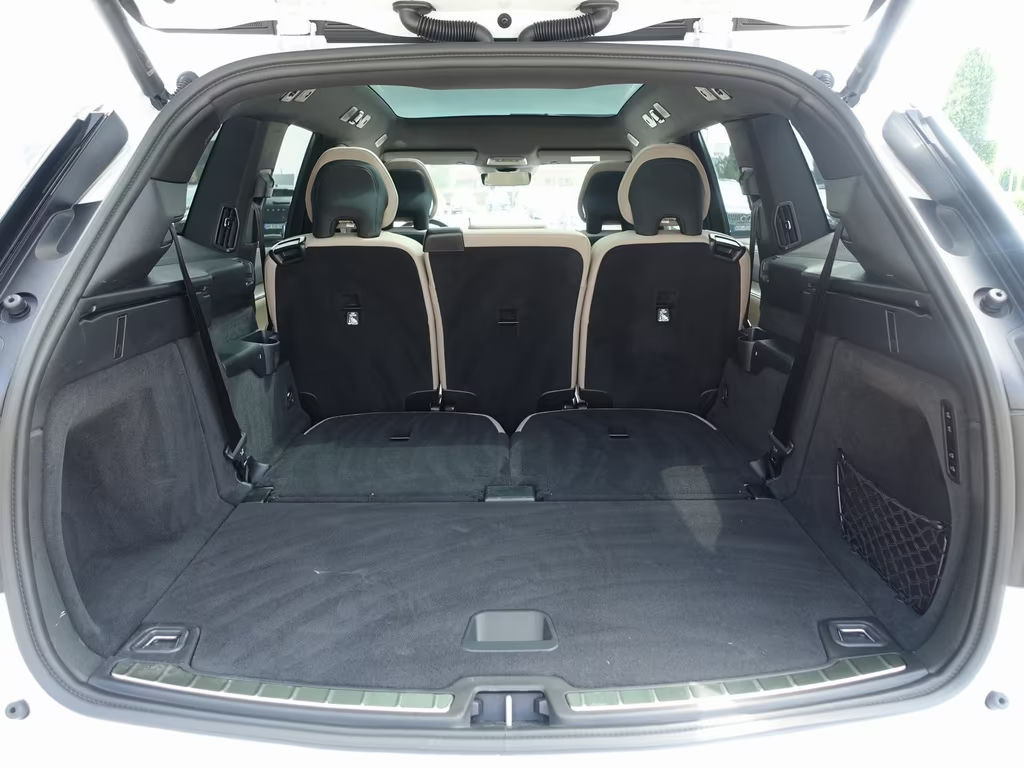 Volvo EX90