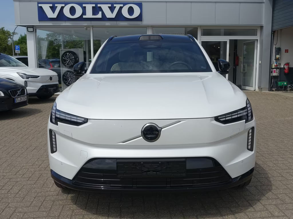 Volvo EX90