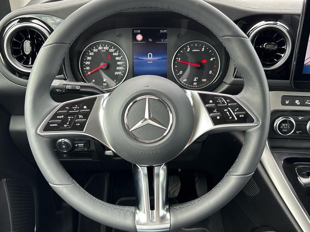Mercedes-Benz T 180