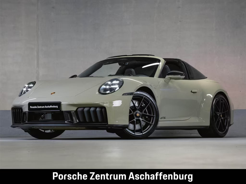 Porsche 911 GTS 4 992 Targa