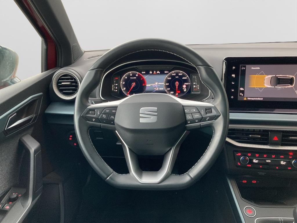 Seat Arona
