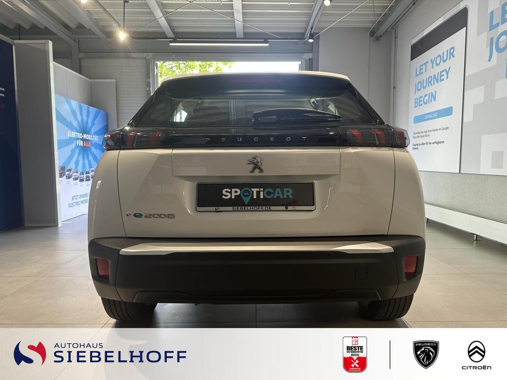 Peugeot e-2008