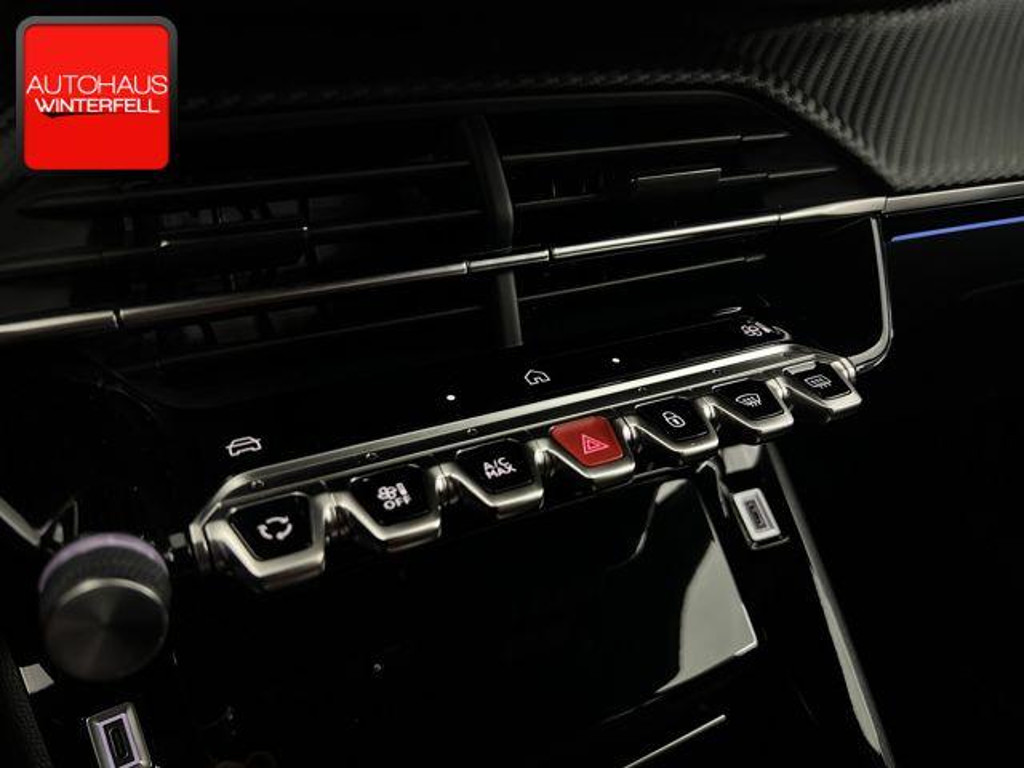 Peugeot e-2008