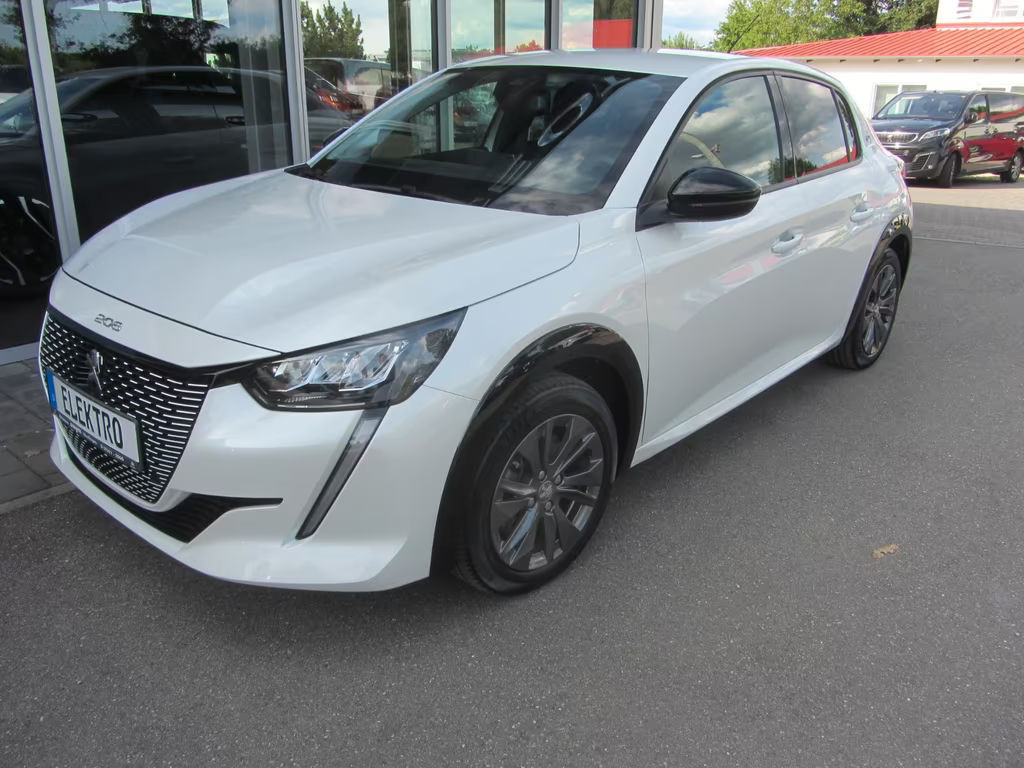 Peugeot e-208 Allure Pack