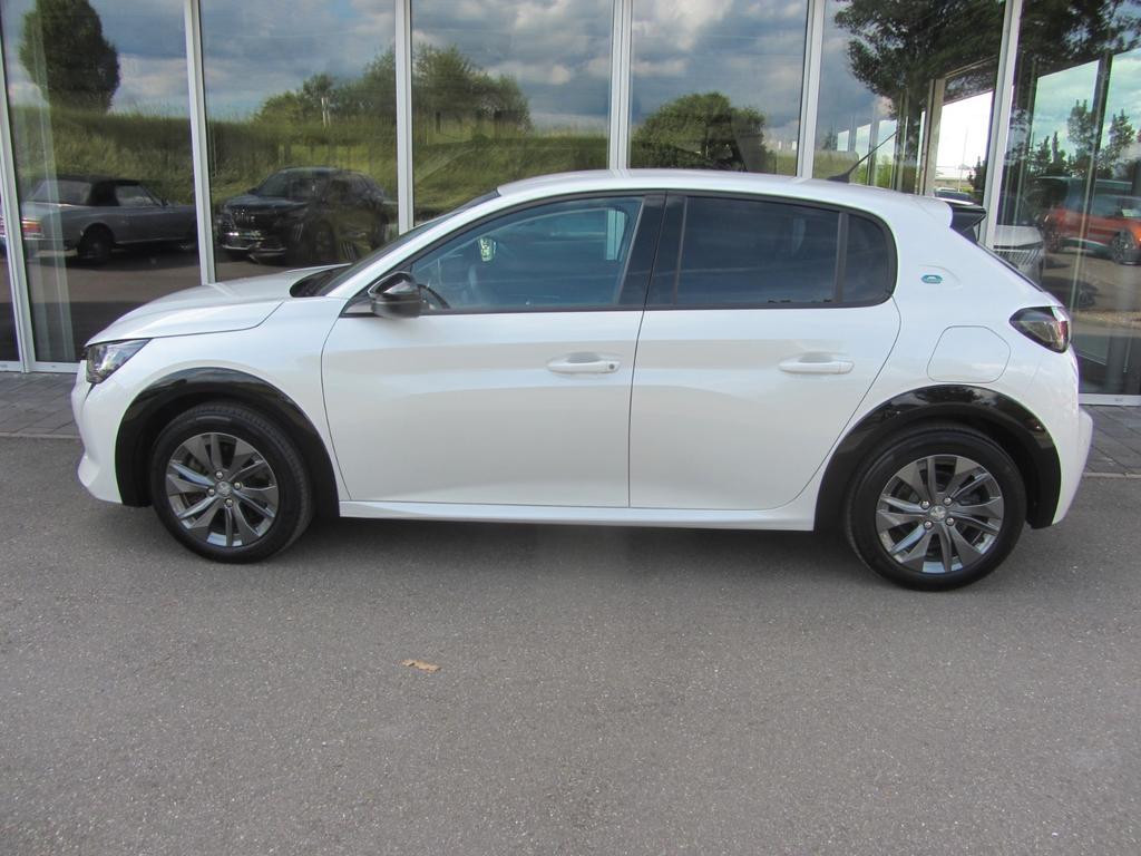Peugeot e-208