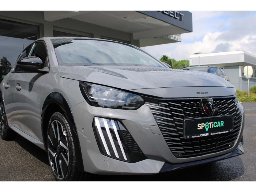 Peugeot e-208