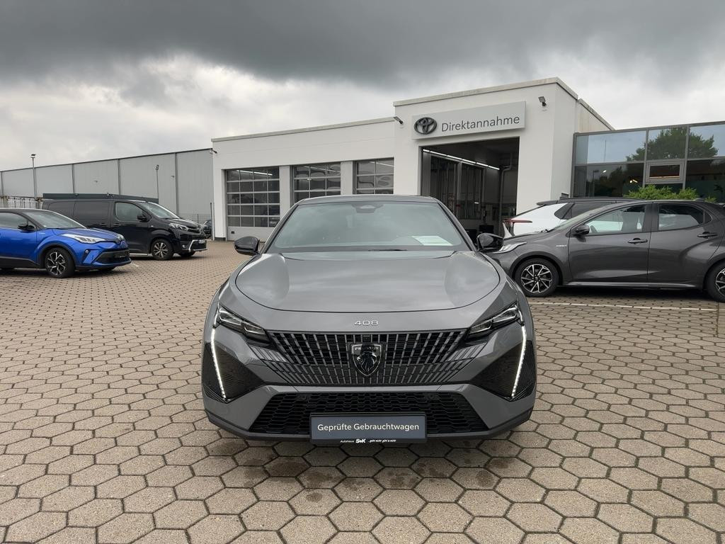 Peugeot 408