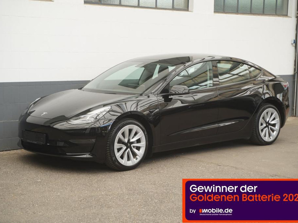 Tesla Model 3 Long Range AWD