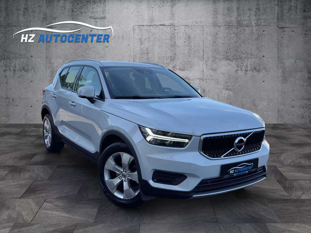 Volvo XC40 Momentum