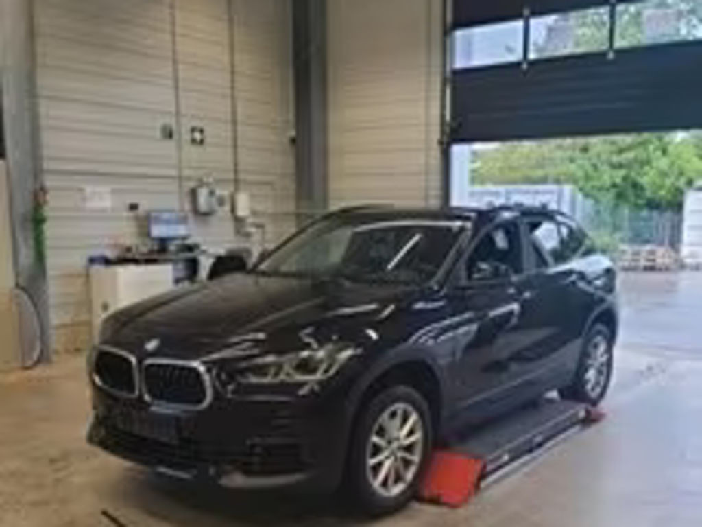 BMW X2 20d Aut/SportSitz/HUD/KeyLes/Kamera/LED