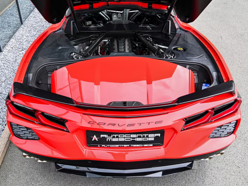 Corvette C8