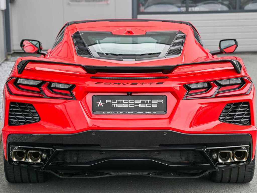 Corvette C8