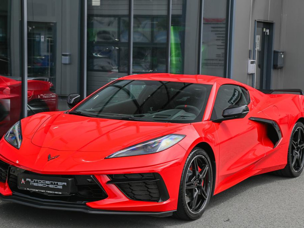 Corvette C8