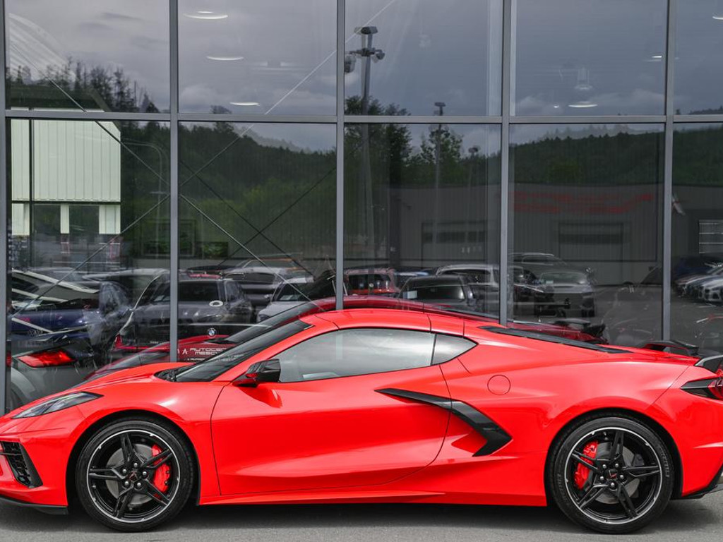 Corvette C8