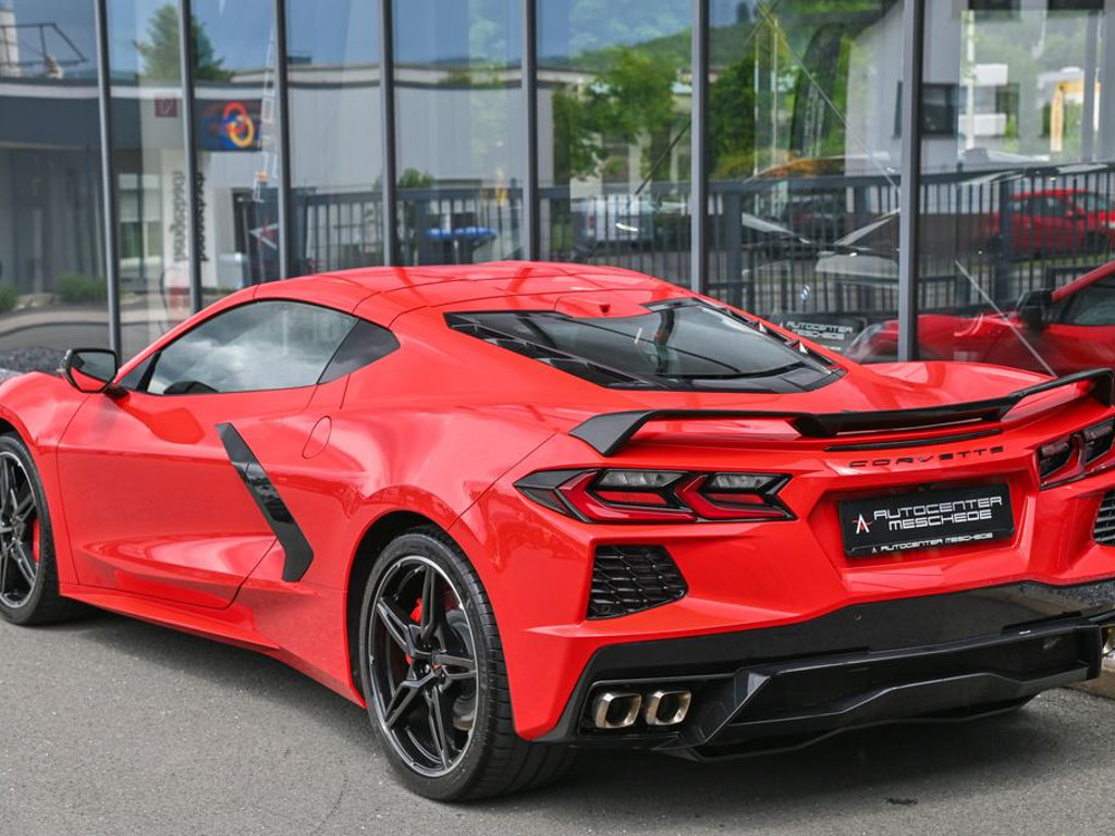 Corvette C8
