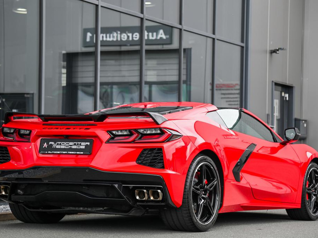 Corvette C8