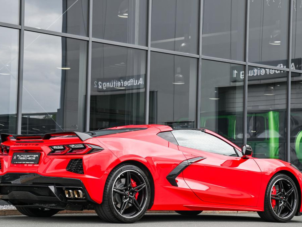 Corvette C8