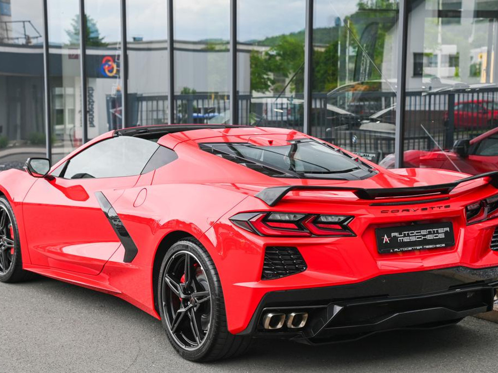 Corvette C8