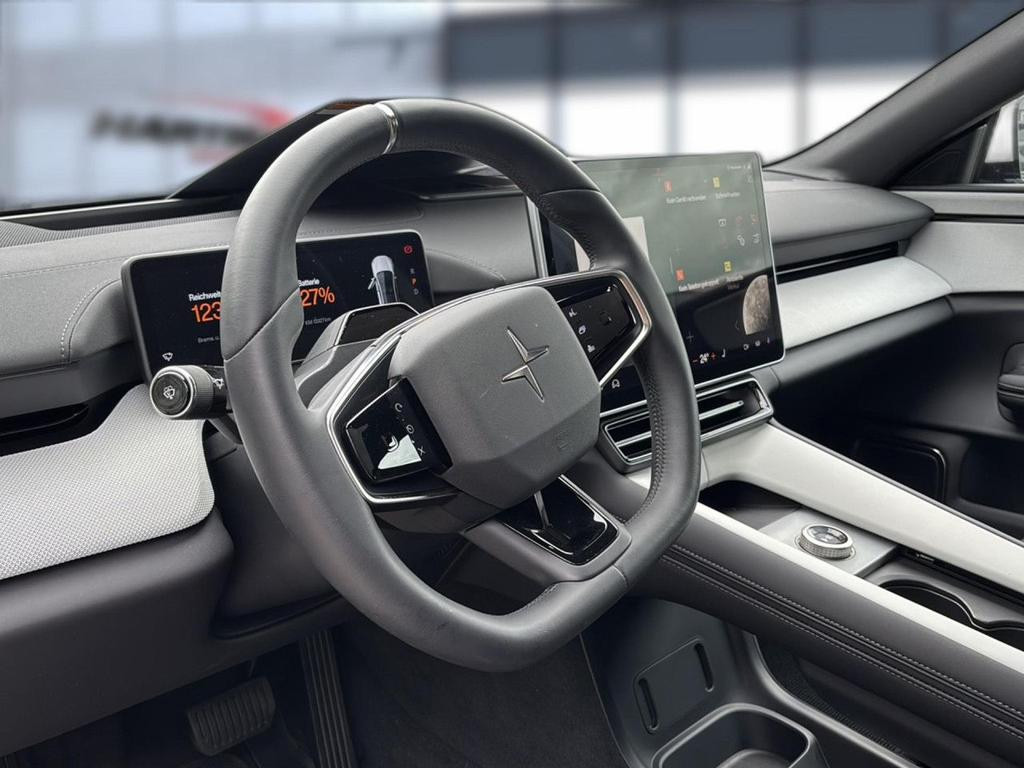 Polestar 4