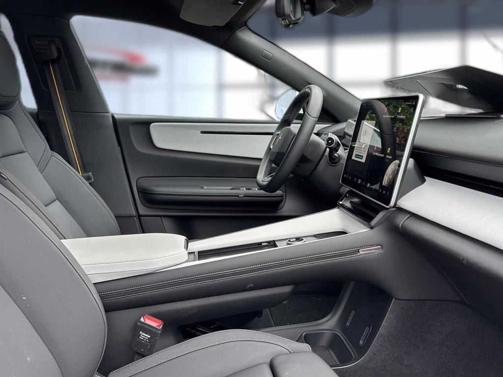 Polestar 4