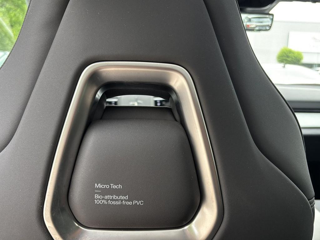 Polestar 4