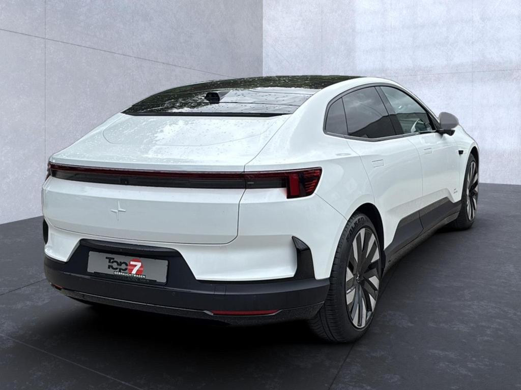 Polestar 4