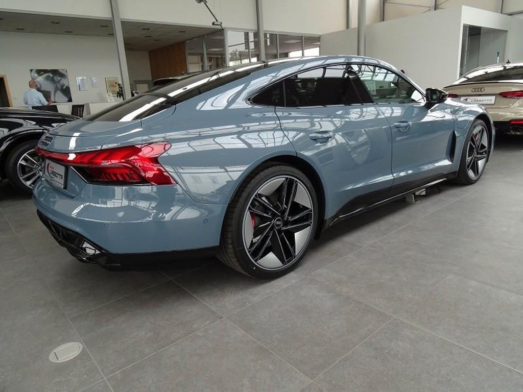 Audi e-tron GT