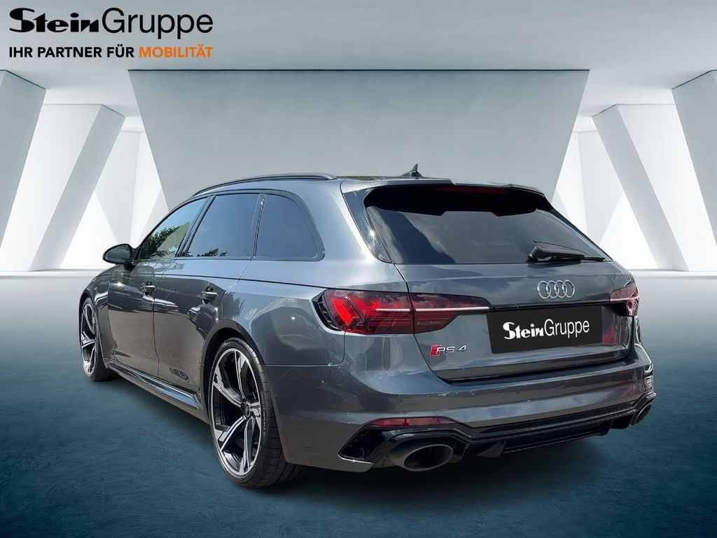 Audi RS4