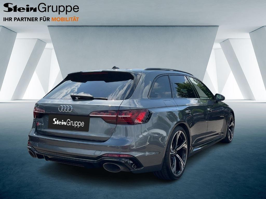 Audi RS4